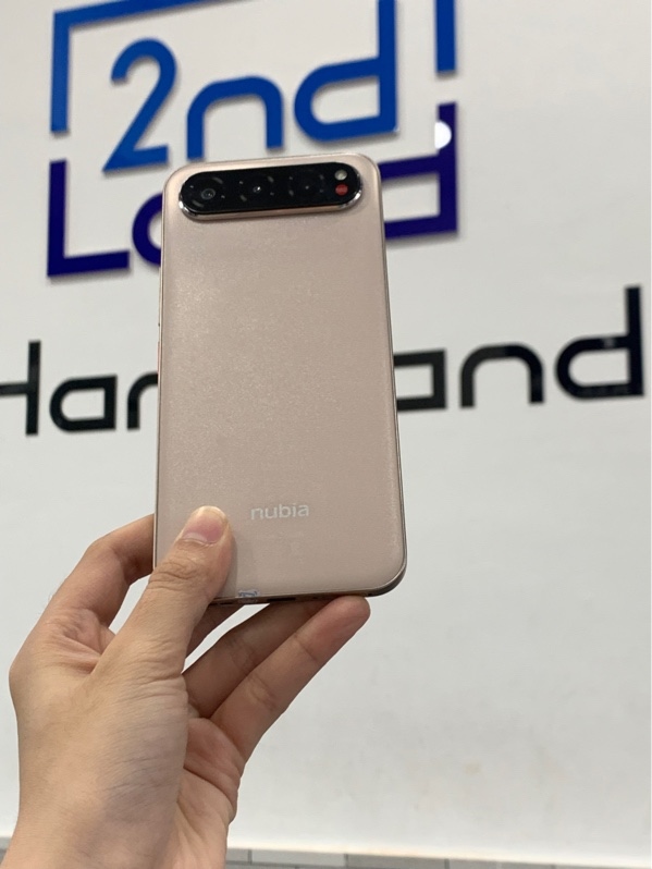 Điện thoại Nubia Air - RAM 8GB/ROM 256GB - Màu đen - Ngoại hình: 97% - Viền xước ố - Body