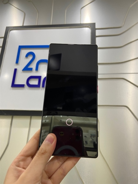 Điện thoại Nubia Z70S Ultra - Snapdragon 8 Elite - Ram 16/512GB - Pin 97% - Chu kì 123 lần - Màu đen - Ngoại hình: 98% - Body 2