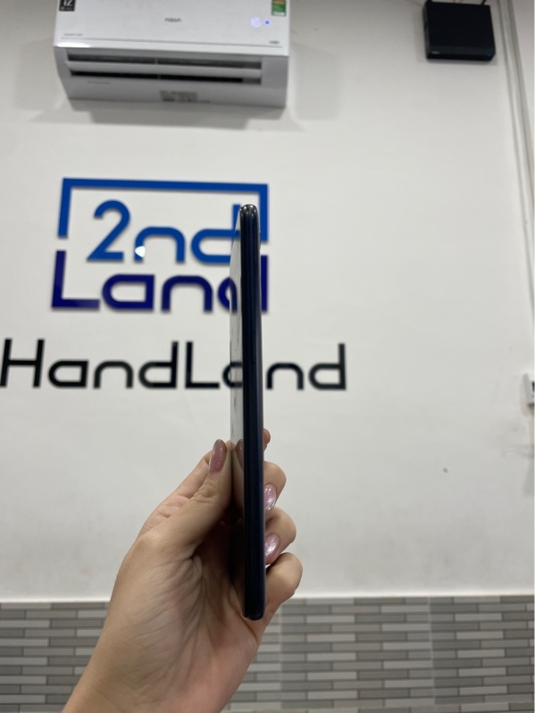 Điện thoại Oppo A12 - Helio P35 - Ram 3/32gb - Màu xanh - Ngoại hình: 97% - Màn phản quang, cứng nút volum - Body