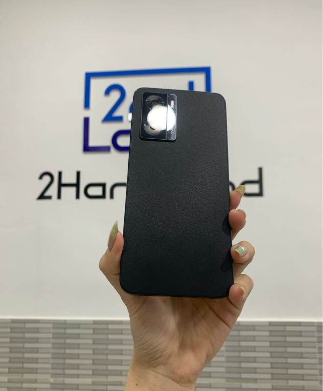 Điện thoại Oppo A57 - Helio G35 - Ram 4GB/rom 64GB - Màu đen - Ngoại hình: 97% - Trầy cụm cam sau + sườn, màn trầy + ám hồng - Body