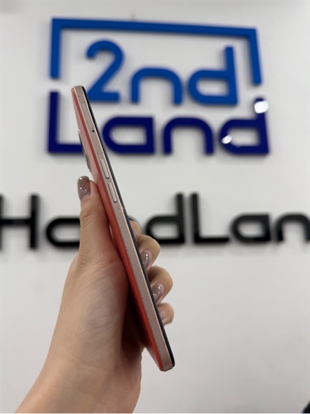 Điện thoại Oppo A73 - 6/128GB - Màu đỏ - Ngoại hình 97% - Khung trầy nhiều , màn sướt lông mèo - Kèm sạc 1