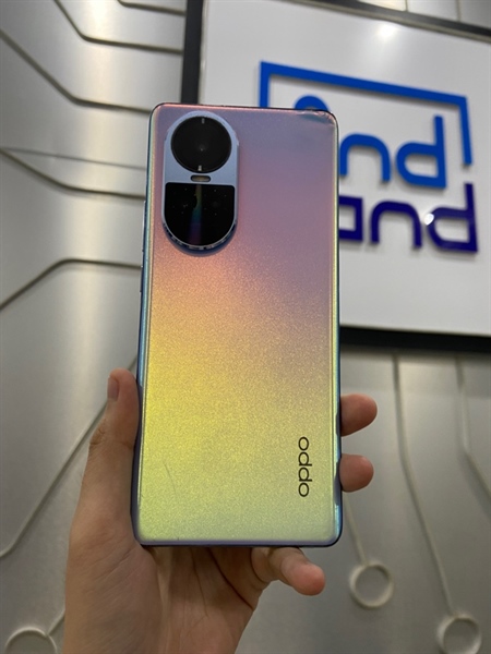 Điện thoại Oppo Reno 10 5G - Ram 8GB 128GB - Màu xanh - Ngoại hình: 97% - Màn kính, cấn góc - FullBox ( không bảo hành màn )