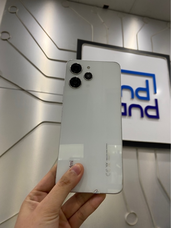 Điện thoại Redmi 12 - Helio G88 - Ram 4/128GB - Màu trắng - Ngoại hình: 97% - Màn ép kính, xước sườn - Body