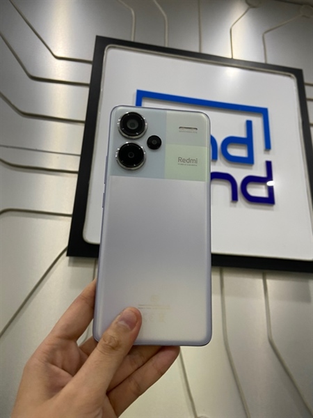 Điện thoại Redmi Note 13 Pro Plus 5G - Ram 8/256GB - Dimensity 7200 Ultra - Màu xanh tím - Ngoại hình: 98% - Kèm sạc 120W