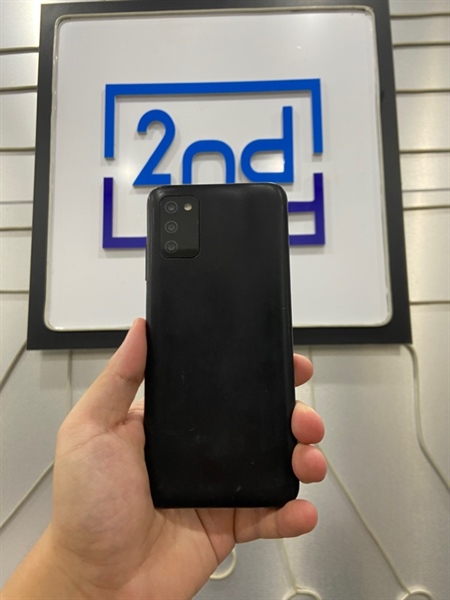 Điện thoại Samsung Galaxy A03S - Helio P35 - 60HZ - Ram 4/64GB - Màu đen - Ngoại hình: 97% - Mặt lưng trầy, màn ám xanh viền - Body
