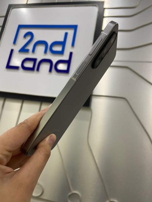 Điện thoại Samsung Galaxy A17 - Helio G99 - Ram 4/128GB - Màu bạc - Ngoại hình: 98% - FullBox - Còn bảo hành hãng đến 27/09/2026