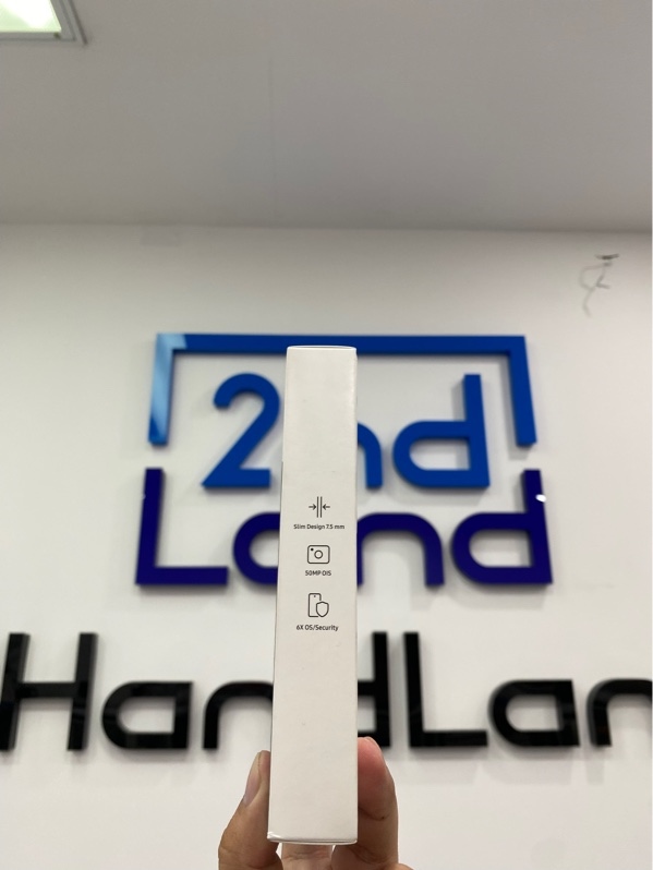 Điện thoại Samsung Galaxy A17 - Màu đen - 8/128GB - Newseal - Còn hóa đơn Phong Vũ