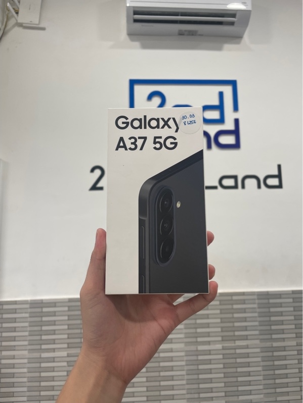 Điện thoại Samsung Galaxy A37 - Màu đen - Ram 8/256GB - Newseal