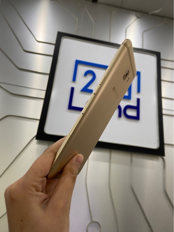 Điện thoại Samsung Galaxy C9 Pro - SM-C900F/DS - Ram4/64GB - Màu hồng - Ngoại hình: 97% - Màn ám hồng trong vừa , trầy cấn viền , loa rè - Body - Không bảo hành