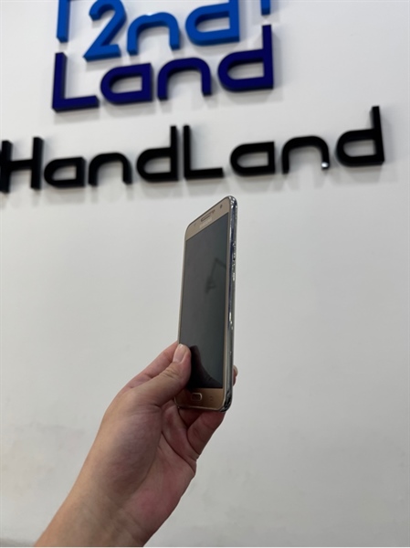 Điện thoại Samsung Galaxy J7 - SM-JJ700F - 16GB - Màu vàng xám - Ngoại hình 97% - Kèm 2 pin ( SẢN PHẨM KHÔNG BẢO HÀNH )