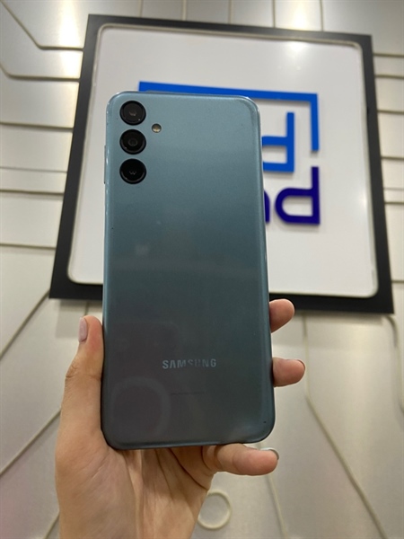 Điện thoại Samsung Galaxy M14 - 5G - Chip Exynos 1330 - 90HZ - 4/128GB - Pin tốt - Màu xanh - Ngoại hình: 97% - Body