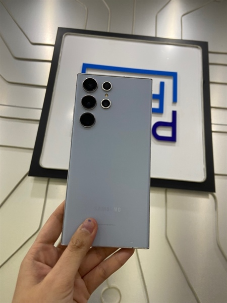 Điện thoại Samsung Galaxy S23 Ultra - Ram 8/256GB - Màu xanh - Ngoại hình: 97% - Màn xước - Body