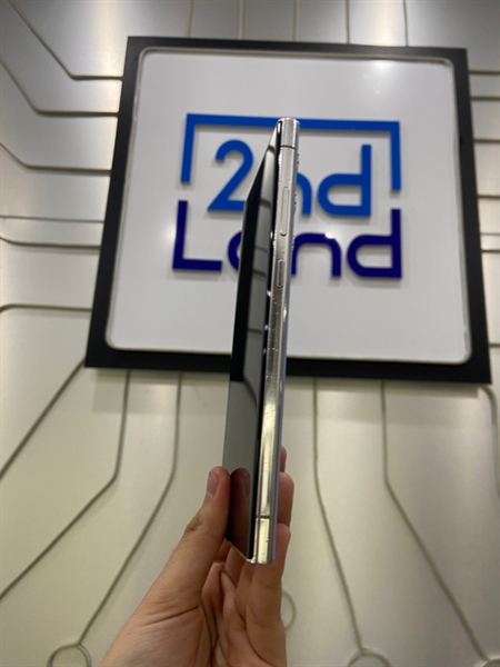 Điện thoại Samsung Galaxy S23 Ultra - Ram 8/256GB - Màu xanh - Ngoại hình: 97% - Màn xước - Body 2