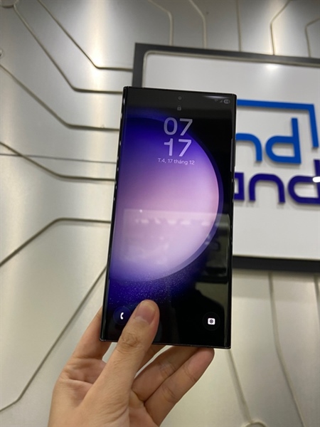 Điện thoại Samsung Galaxy S23 Ultra - Snapdragon 8 gen 2 - 60hz - Ram 8/256GB - Pin tốt - Màu đen - Ngoại hình: 97% - Dùng mạng T-Mobile- Body 3