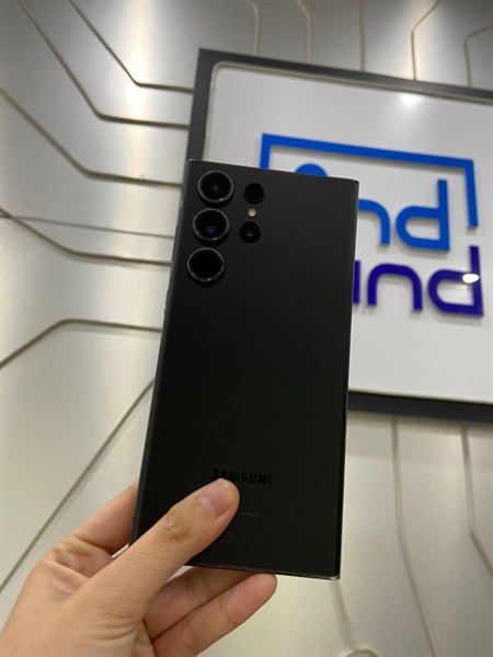 Điện thoại Samsung Galaxy S23 Ultra - Snapdragon 8 gen 2 - Ram 8/256GB - Pin tốt - Màu đen - Ngoại hình: 97% - Dùng mạng T-Mobile- Body