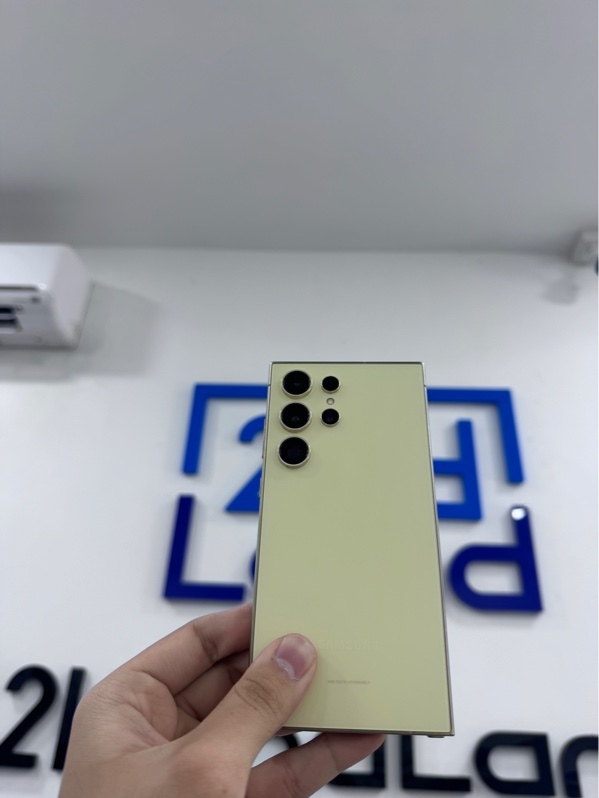 Điện thoại Samsung galaxy S24 Ultra - 12/512gb - chip snap 8 gen 3 - Màu vàng - Ngoại hình 97.5% - Viền xước nhẹ - kèm box