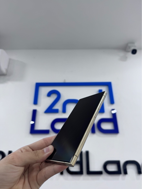 Điện thoại Samsung galaxy S24 Ultra - 12/512gb - chip snap 8 gen 3 - Màu vàng - Ngoại hình 97.5% - Viền xước nhẹ - kèm box