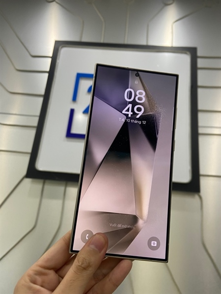 Điện thoại Samsung Galaxy S24 Ultra - Mã mỹ - Ram 12/256GB - Màu bạc - Ngoại hình: 97% - Tróc sơn viền, kính trầy xước - Body 2