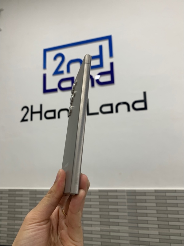 Điện thoại Samsung Galaxy S24 Ultra - Snapdragon 8 gen 3 - Ram 12GB/256GB - Màu xám titan - Ngoại hình: 97% - Màn lưu ảnh, trầy sườn - Box