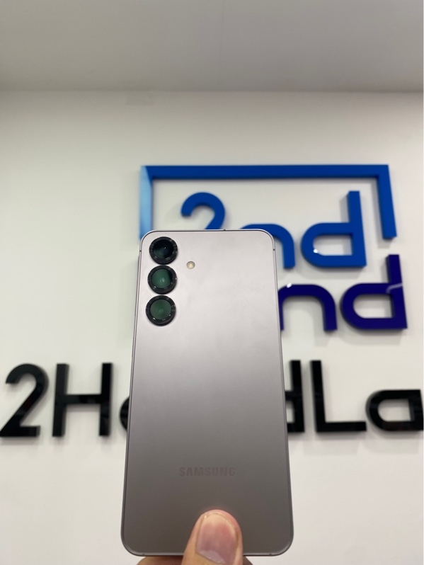 Điện thoại Samsung Galaxy S25 - 12/256GB - Chip Snap 8 Elite - Màu xám - Ngoại hình: 97.5% - Body