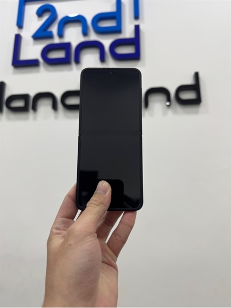 Điện thoại Samsung Galaxy Z Flip7 FE 5G - 8/128GB - Màu đen - Ngoại hình 97% - Kèm box 3