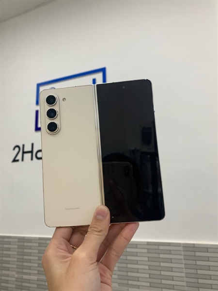 Điện thoại Samsung Galaxy Z Fold 5 - Snap 8 gen 2 - Ram 12/512GB - Màu bạc - Ngoại hình: 98% - Fullbox