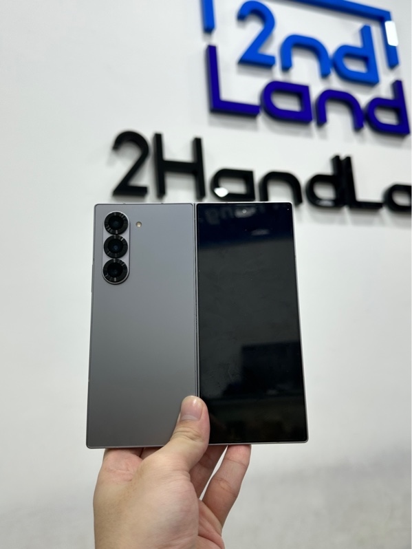 Điện thoại Samsung Galaxy Z Fold 6 - CPU Snapdragon 8 Gen 3 - Ram 12/256GB - Màu xám - Ngoại hình 98% - Fullbox