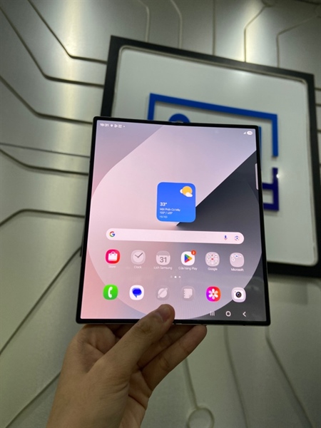 Điện thoại Samsung Galaxy Z Fold 6 - Ram 12/256GB - Bản 5G - Pin tốt - Màu bạc - Ngoại hình: 98% - FullBox 2