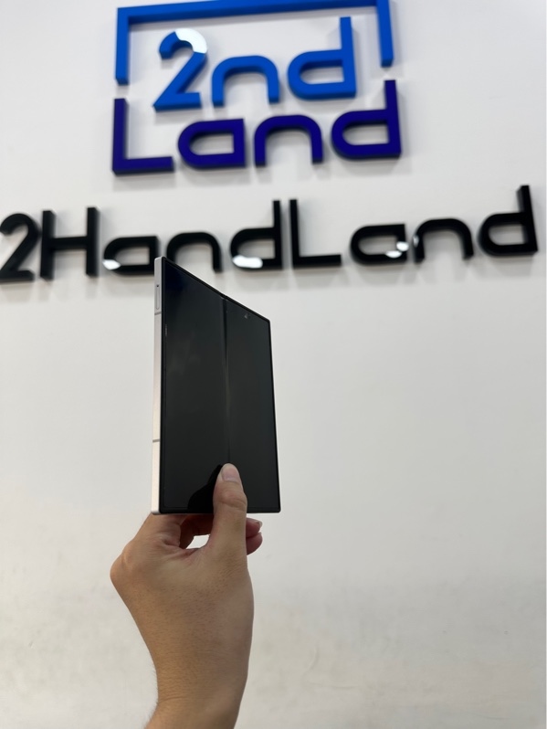 Điện thoại Samsung Galaxy Z Fold 6 - Ram 12/512GB - Màu bạc - Ngoại hình 98% - Body