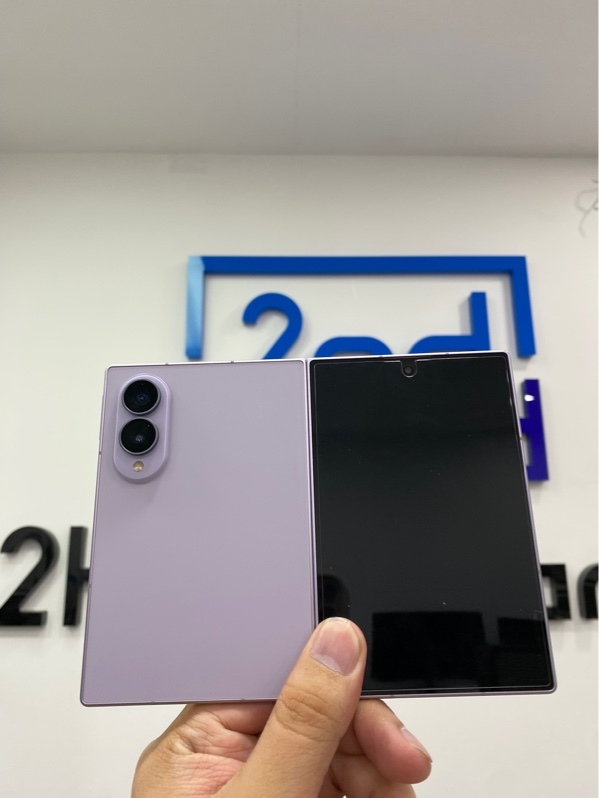 Điện thoại Samsung Galaxy Z Fold 8 - Snapdragon 8 Elite Gen 5 - 12/256GB - Màu tím - Ngoại hình: 98%- FullBox