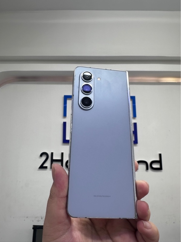 Điện thoại Samsung Galaxy Z Fold5 - snapdragon 8 gen 2 - 12/1T - Màu xanh - Ngoại hình 97% - Cấn 1 góc - Body