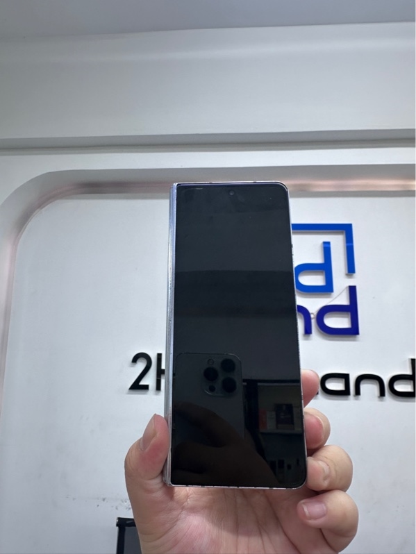 Điện thoại Samsung Galaxy Z Fold5 - snapdragon 8 gen 2 - 12/1T - Màu xanh - Ngoại hình 97% - Cấn 1 góc - Body