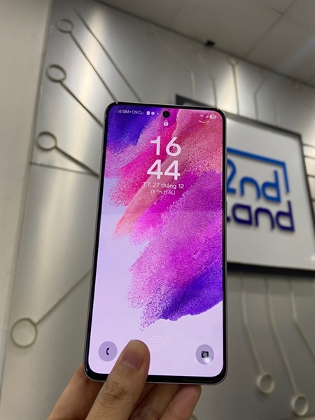 Điện thoại Samsung S21 FE - 5G - Exynos 2100 - Ram 8/128GB - Màu tím - Ngoại hình: 97% - Body 3