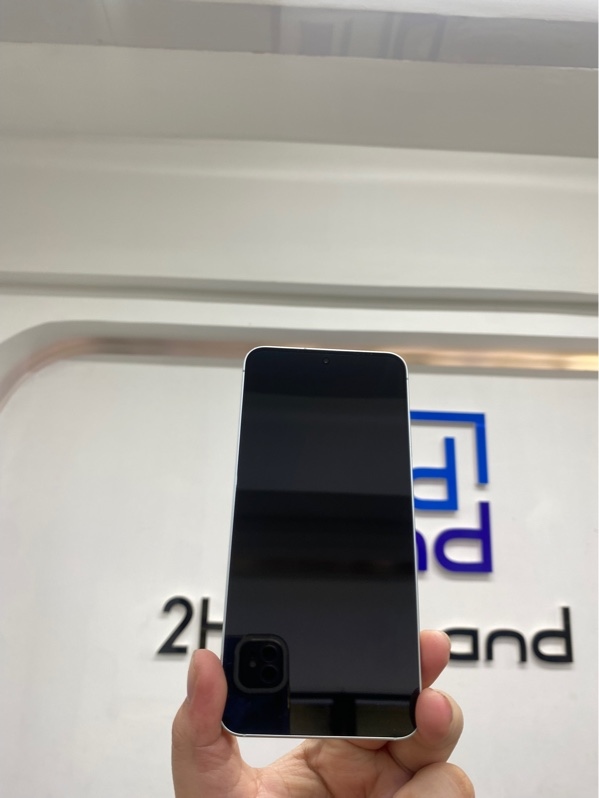 Điện thoại Samsung S25 - Snapdragon 8 elite - 12/256 - Màu xanh - Ngoại hình 98.5% - Body - Còn BH chính hãng đến 03/01/2027