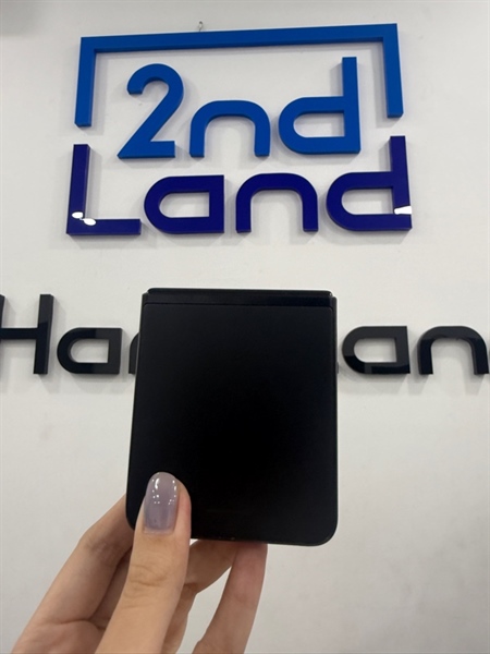 Điện thoại Samsung Zflip 3 - Màu đen - hỏng màn trong - máy xác không bảo hành 2