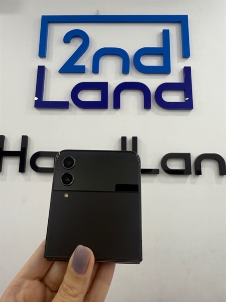 Điện thoại Samsung ZFlip 3 - Màu đen - Ram8/128Gb - Ngoại hình 97% - Màn sọc , màn trong chập chờn , xác - Body
