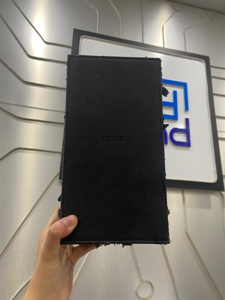 Điện thoại Vertu Aster P - Ram 6/128GB - Màu nâu - Ngoại hình: 98% - Kèm Box 3