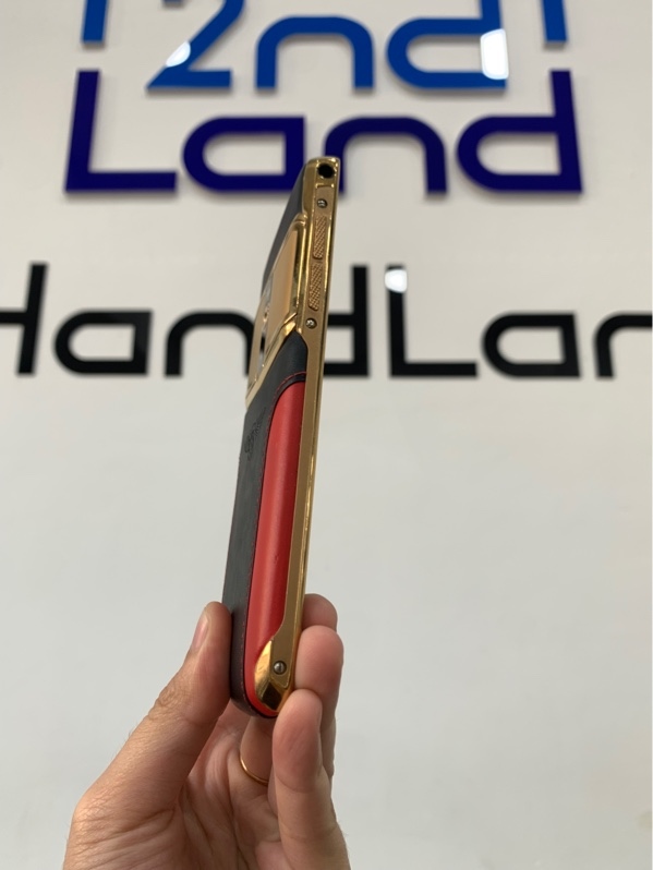 Điện thoại Vertu Signature Touch 2 cánh x Bentley - Mediatek MT6735 - Ram 2GB/64GB - Màu đỏ vàng - Ngoại hình: 96% - Kèm box