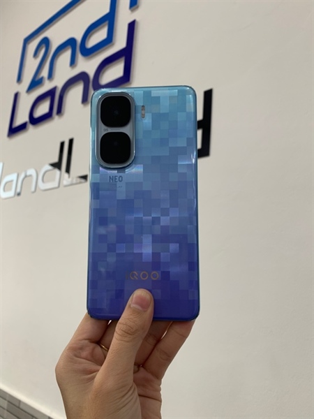 Điện thoại Vivo IQ00 Neo10 Pro Plus - Snap 8 Elite - 12/256GB - Bản nội địa - Màu xanh - Ngoại hình: 98% - Body, sạc linh kiện