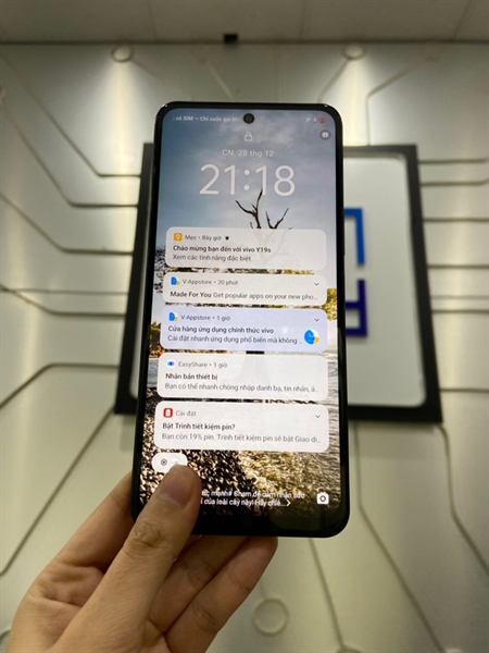 Điện thoại Vivo Y19S - Unisoc T612 - Ram 6/128GB - Pin tốt - Chu kì sạc 29 lần - Màu xanh - Ngoại hình: 99% - Body 3