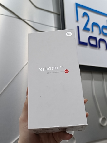 Điện thoại Xiaomi 13 - Ram 8/128GB - Màu Xanh - Ngoại hình 99% - Bản không có Tiếng Việt - Fullbox kèm sạc 67W