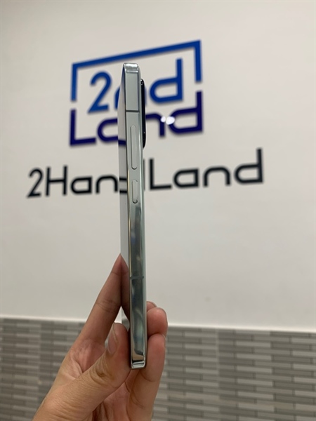 Điện thoại Xiaomi 13 - Snap 8 gen 3 - 12/512GB - Ngoại hình: 98% - Body 1