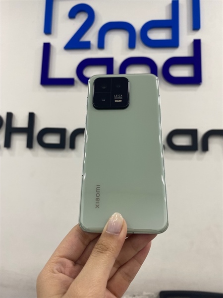 Điện thoại Xiaomi 13 - Snapdragon 8 Gen 3 - 12/512GB - Màu xanh - Ngoại hình 98% - Màn trầy ít - Body