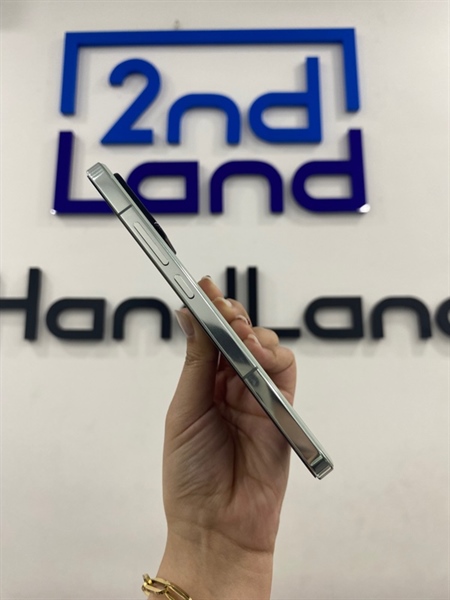 Điện thoại Xiaomi 13 - Snapdragon 8 Gen 3 - 12/512GB - Màu xanh - Ngoại hình 98% - Màn trầy ít - Body 2