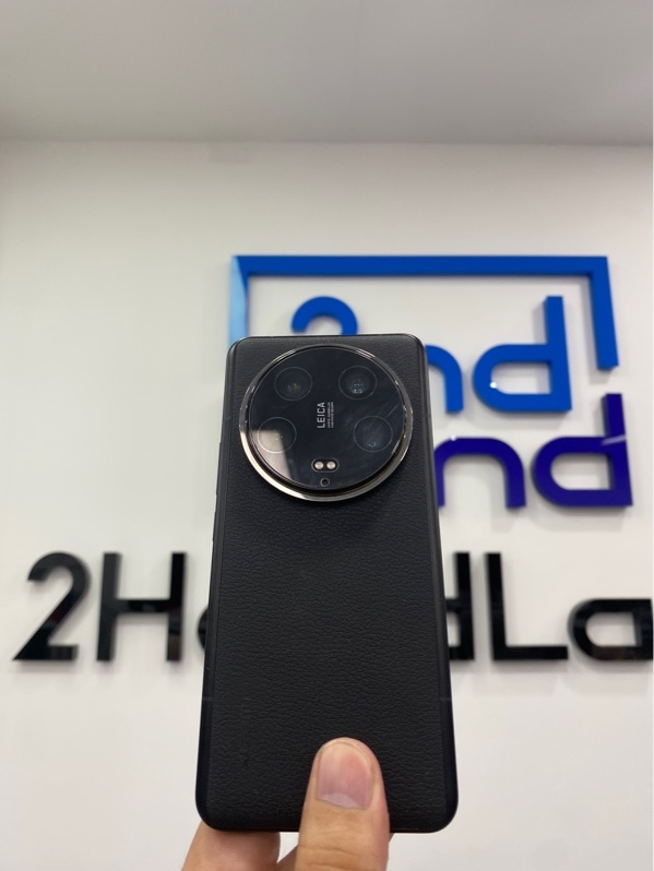 Điện thoại Xiaomi 14 Ultra - Bản nội địa - Snapdragon 8 gen 3 - Ram 12/256GB - Màu đen - Ngoại hình: 98% - Màn xước dăm - Body