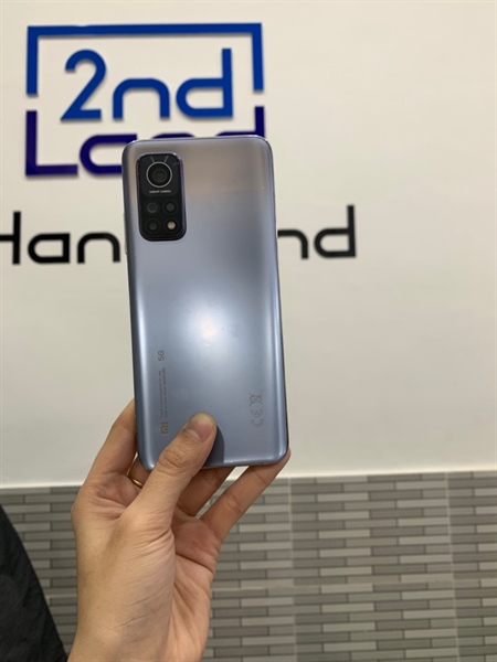 Điện thoại Xiaomi Mi 10T Pro - Snap 865 - 8/256GB - Màu bạc - Ngoại hình: 97% - Trầy body, trầy sườn, màn trầy, ám hồng - Body