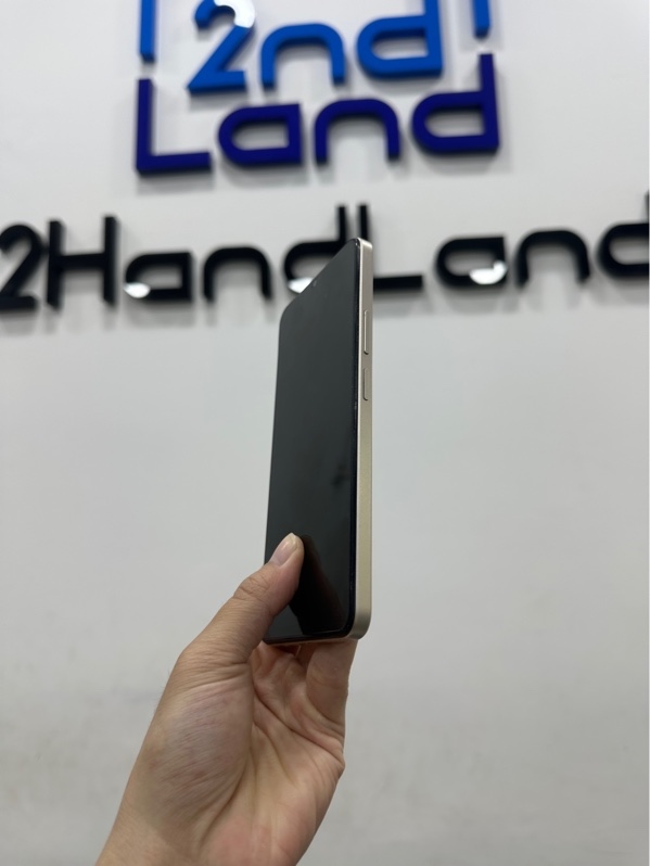 Điện thoại Xiaomi Realme Note 70 - RMX5313 - Ram 4/128 GB - Màu vàng cát - Ngoại hình 97% - Màn ám - Body