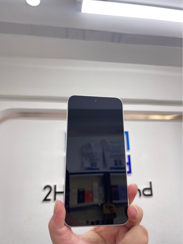 Điện thoại Xiaomi Redmi Note 17 Pro Max 5G - Snapdragon 6 Gen 5 - RAM 8GB / ROM 256GB - Màu trắng - Pin tốt - Ngoại hình 98% - Kèm box