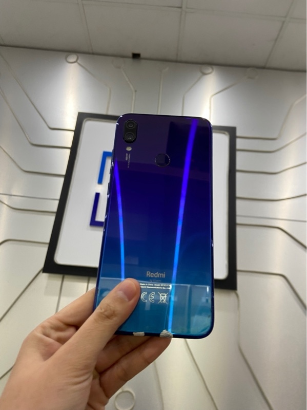 Điện thoại Xiaomi Redmi Note 7 - Snapdragon 660 - 3/32GB - Máy Nội Địa - Màu xanh - Ngoại hình: 97% - Lưng trầy, hở lưng, màn ám hồng, trầy nhiều - Body