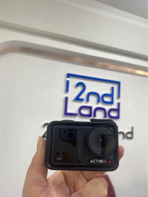 DJI Action Cam 4 - bản đơn - Màu đen - Ngoại hình 98% - Kèm 1 pin, 1 sạc